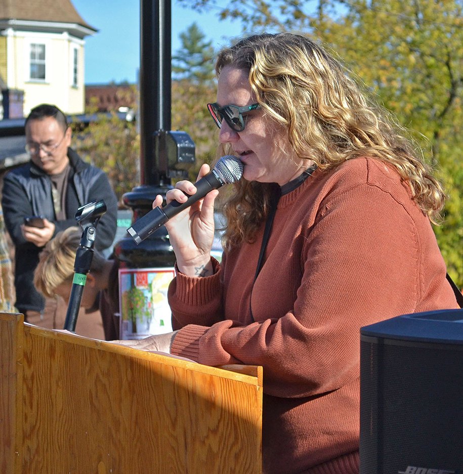 Tamsen Turner Vermont Poet reading in Hardwick